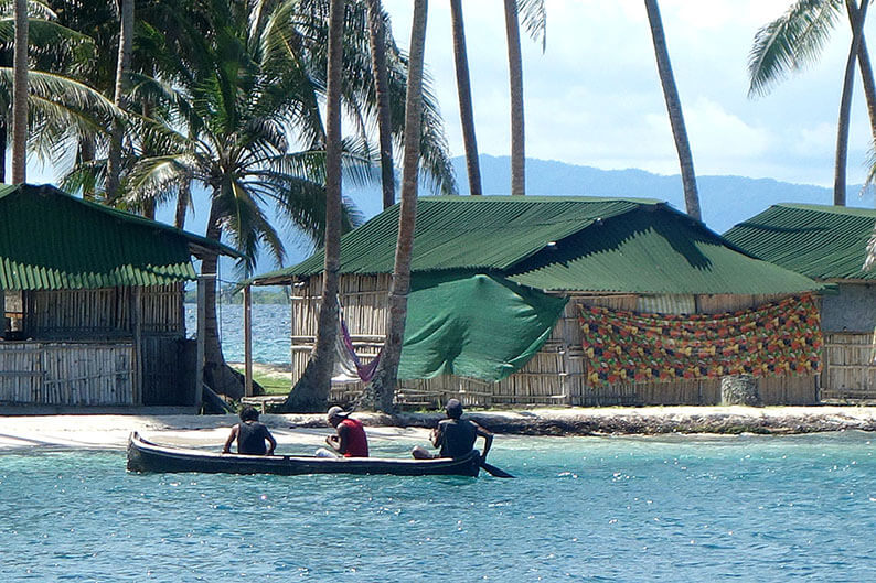 Los indios Kunas en las islas de San Blas
